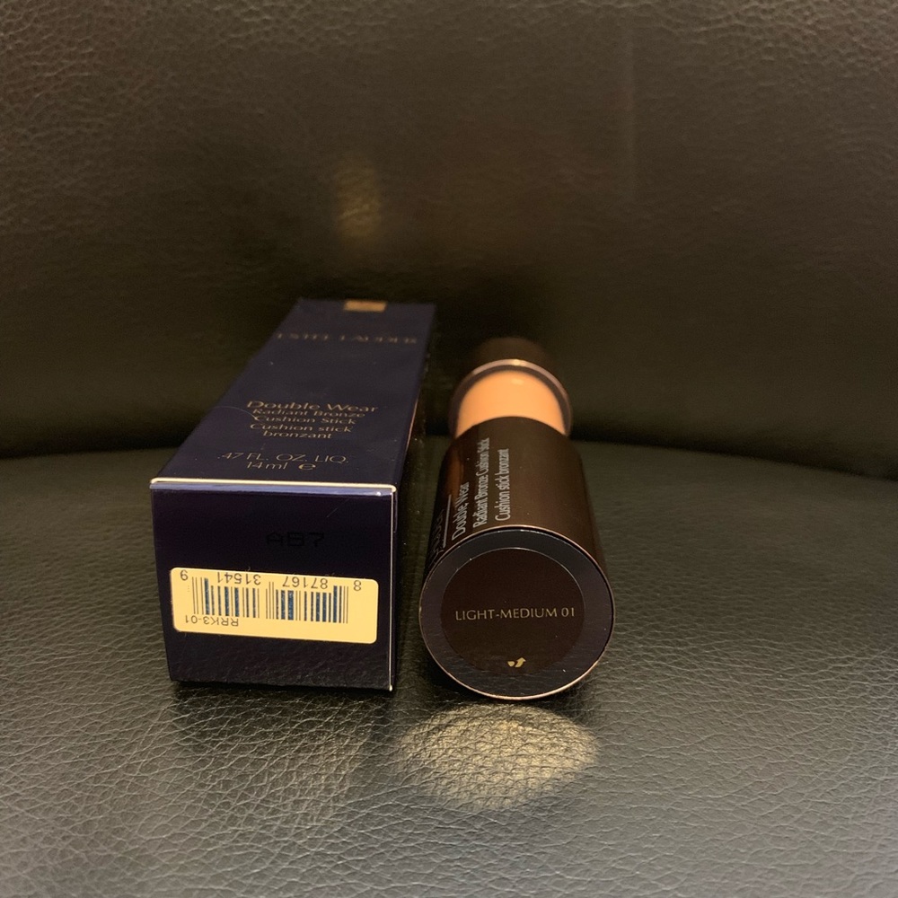 Estee Lauder Cushion Stick Light-Medium 01 Bronze - Picture 5 of 6
